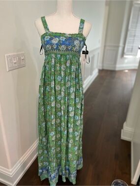 Tahari ASL Green Maxi Skirt with Floral Trim